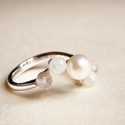 Akoya 珍珠乳白色千層酥 5 滴戒指 開口戒指均碼 第15張的照片