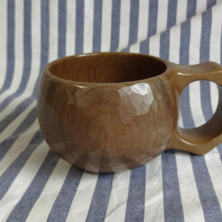 　朴の木の一木彫りコーヒーカップ 4枚目の画像