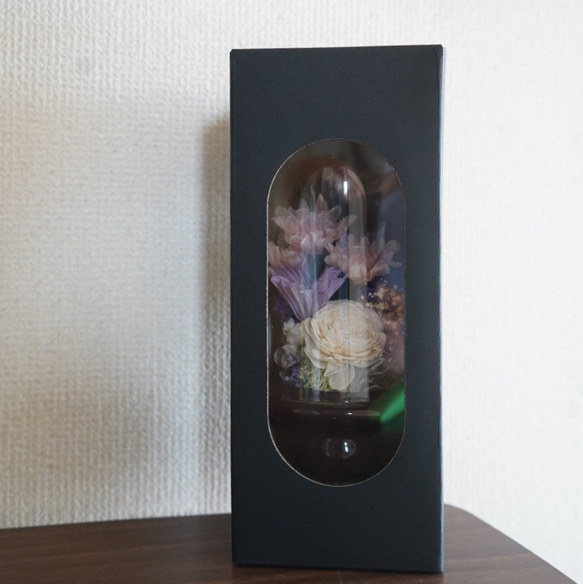 funeral flower/お供え　モダン仏花　ガラスドーム・プリザーブドフラワー 3枚目の画像