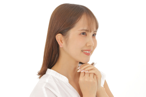 正宗珍珠鈦金單粒珍珠耳環，3.5-4毫米阿古屋珍珠，小珍珠，日本珍珠，日本製 第6張的照片