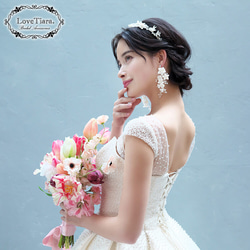 ホワイトフラワー イヤリング/ピアス(TE-12) |小枝 大ぶり 白 花 ウエディング 結婚式 花嫁 11枚目の画像