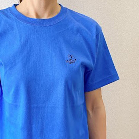 カエル　ワンポイントTシャツ　ストーン　ブルー　青　シンプル　かえるｔシャツ　レディース　メンズ 7枚目の画像