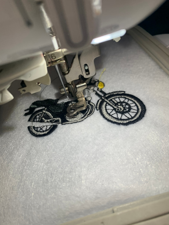 バイク好きさん必見！！　名前入りで刺繍します！　バイク型アイロンワッペン♪ 9枚目の画像