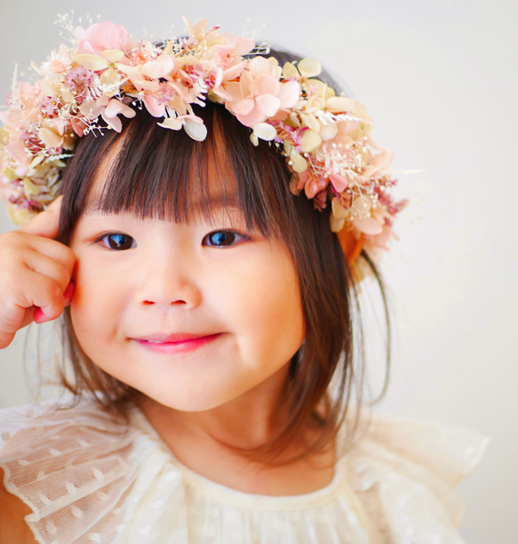 ［Baby&Kids］花かんむり　誕生日　女の子　ドライフラワー　ベビークラウン　髪飾り　ヘアアクセ 1枚目の画像