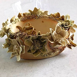 陶のアースカラーのオブジェ【小さな花冠 ～Small flower crown ～】 8枚目の画像