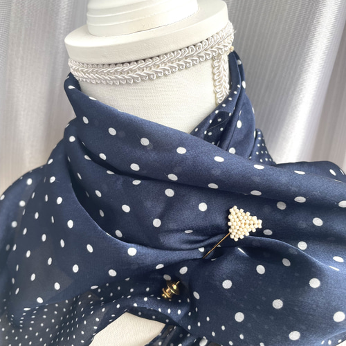 国産ビーズ 三角 ハットピン／ストールピン／ブローチ アイボリー