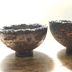 3サイズ　黒粒　溶岩石入り仕立て　特大　大　中　ハーフ丸鉢　セメント鉢　コンクリー鉢　鉢植え　炭黒 17枚目の画像