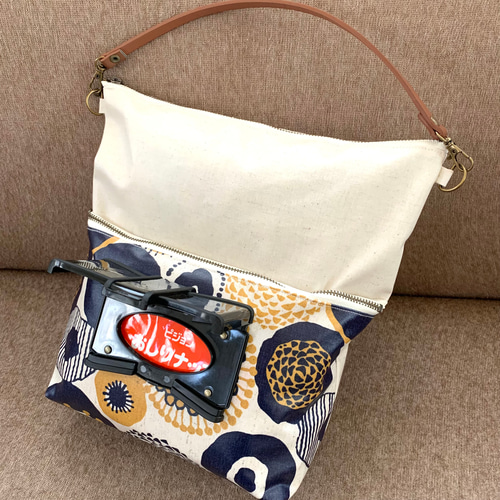 新入荷 再販☆持ち手付き☆オムツ&おしりふきケース一体型☆オムツ おむつ・トイレ