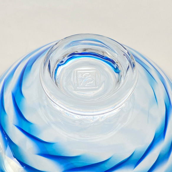 漂亮的藍色玻璃抹茶碗（抹茶碗/Nami Chidori） 可與熱水一起使用/附贈禮盒 第3張的照片