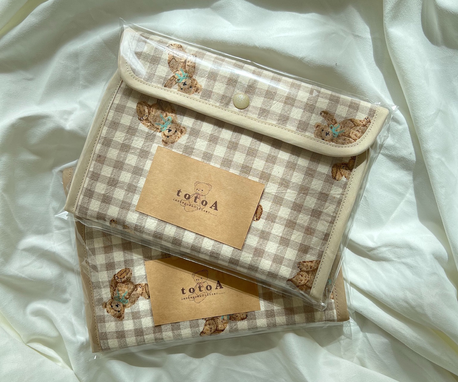【新品】完売クマ柄♡ママバッグ&母子手帳セット 1_1335116ff2201ec2a36bd1d469ba
