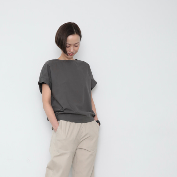 in tops/gray 2枚目の画像