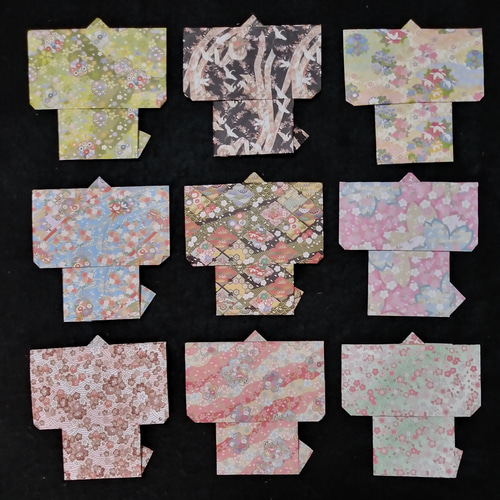 売り切りです。折り紙作品 和風柄 着物 大（約14㎝） 9点 で! 壁面飾り