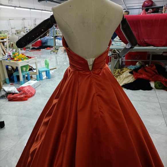 高品質！カラードレス パーティードレス テラコッタ Vバック 美しいバックリボン /結婚式/披露宴 パーティードレス ドレス