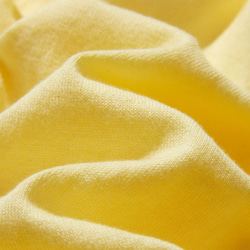 為成年人的日常生活增添色彩的「才華橫溢」無袖針織上衣，100%純棉，亮黃色 220505-4 第7張的照片
