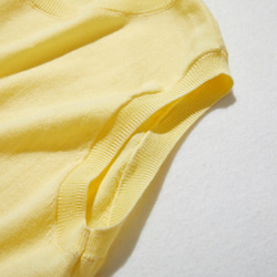 為成年人的日常生活增添色彩的「才華橫溢」無袖針織上衣，100%純棉，亮黃色 220505-4 第5張的照片