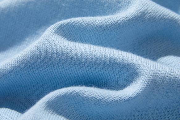 為成年人的日常生活增添色彩的「才華橫溢」無袖針織上衣，100%純棉，漂亮的亮藍色 220505-5 第5張的照片