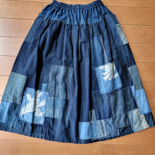 専用です。着物リメイク 古布 手作り 藍無地にパッチ スカート