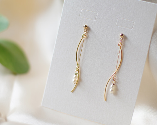 人気作品】 風 14kgf 高品質 パール 華奢 ピアス イヤリング