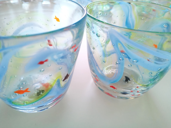 泳ぐ金魚のグラス（そばちょこ）　受注制作 4枚目の画像