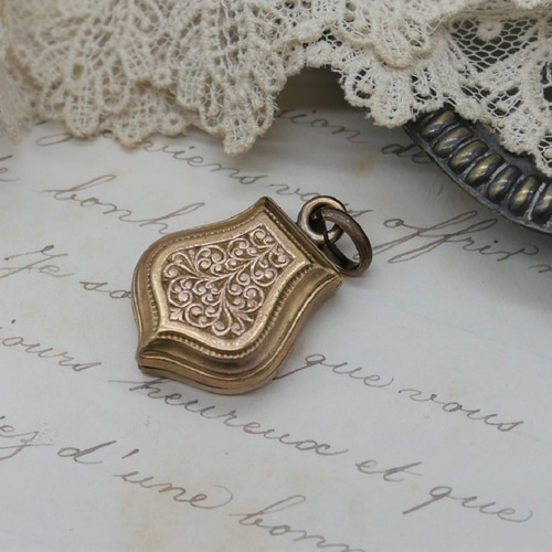 フランスアンティークロケットペンダントトップ&チャーム チャーム