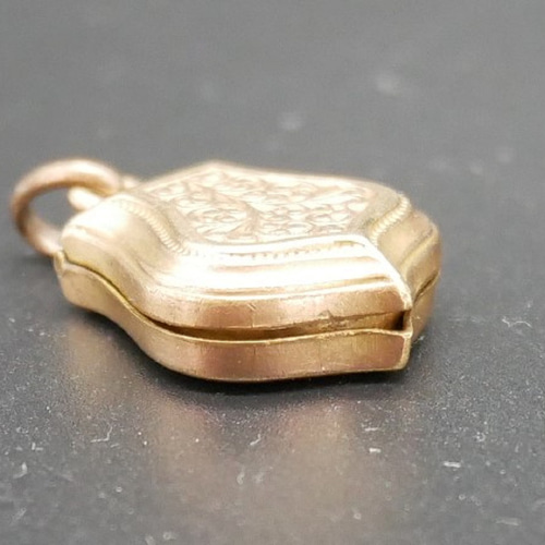 フランスアンティークロケットペンダントトップ&チャーム チャーム