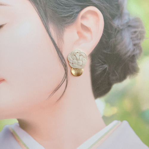 【nachi.】水引ピアス「金×白」 7セット 和風 水引 ピアス 揺れるチャームがかわいい ⭐︎ 成人式 結婚式