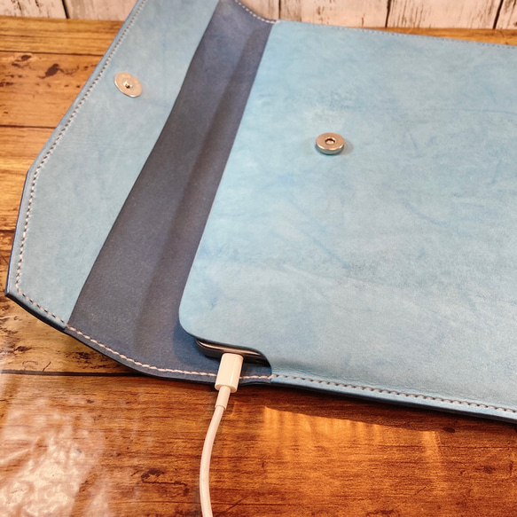 【手縫い】MacBookケース　姫路レザー　ブルー　気分を上げるアイテムを 11枚目の画像