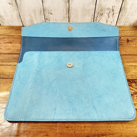 【手縫い】MacBookケース　姫路レザー　ブルー　気分を上げるアイテムを 4枚目の画像