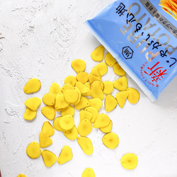 PURE POTATO じゃがいも心地 Tagua Nuts earrings Yellow 3枚目の画像