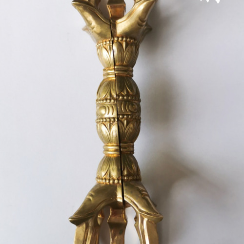 チベット仏教法器 人形杵 五鈷杵 金剛杵 密教法具 真鍮製 vajra チベット仏教法器 人形杵 五鈷杵 金剛杵 密教法具 真鍮製 vajra