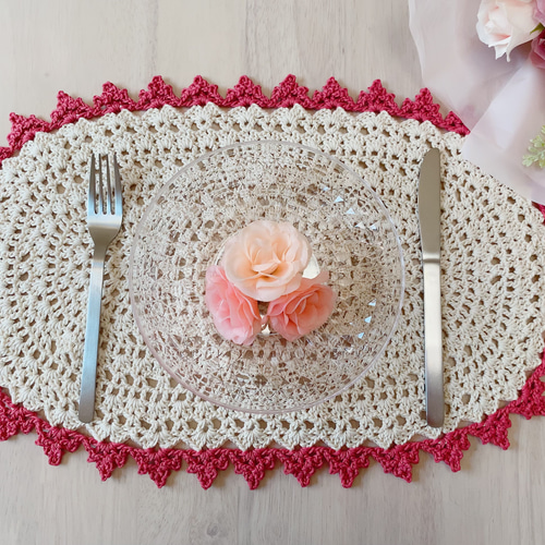 楕円のランチョンマットLサイズ(オフホワイト×ピンク)900円 ランチョン