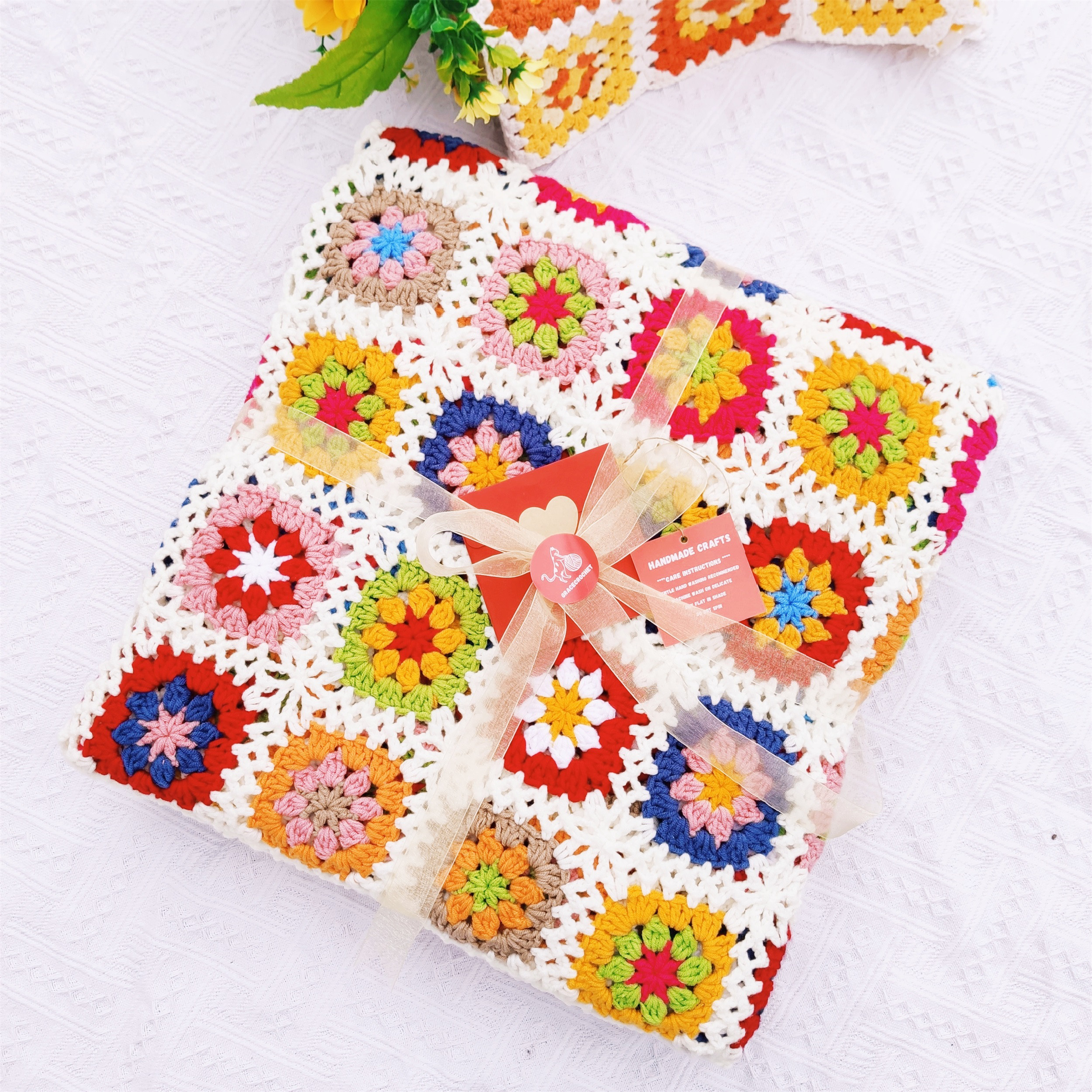 ハンドメイド かぎ針編み フラワーモチーフ 編み物 デイジー グラニースクエア ハンドメイド/編み物/鍵編み*膝掛け/ソ