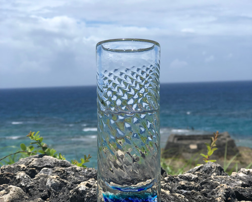 青と透明の流線型ガラス花瓶 Amazon.co.jp: 花瓶 一輪挿し ガラス ブルー 青 日本製 スガハラ