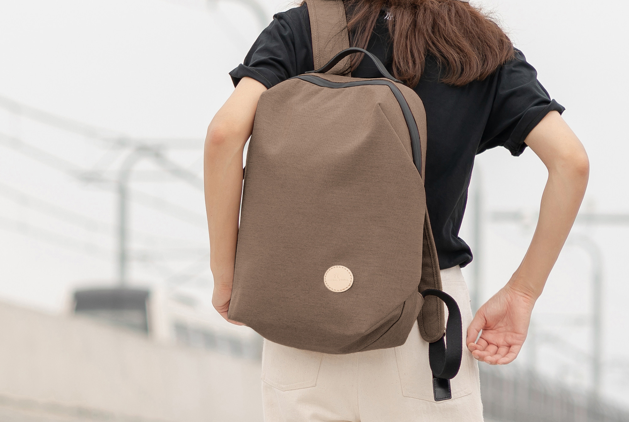 新商品 kimono本革手作りのクラシックリュックサック 夏バッグ