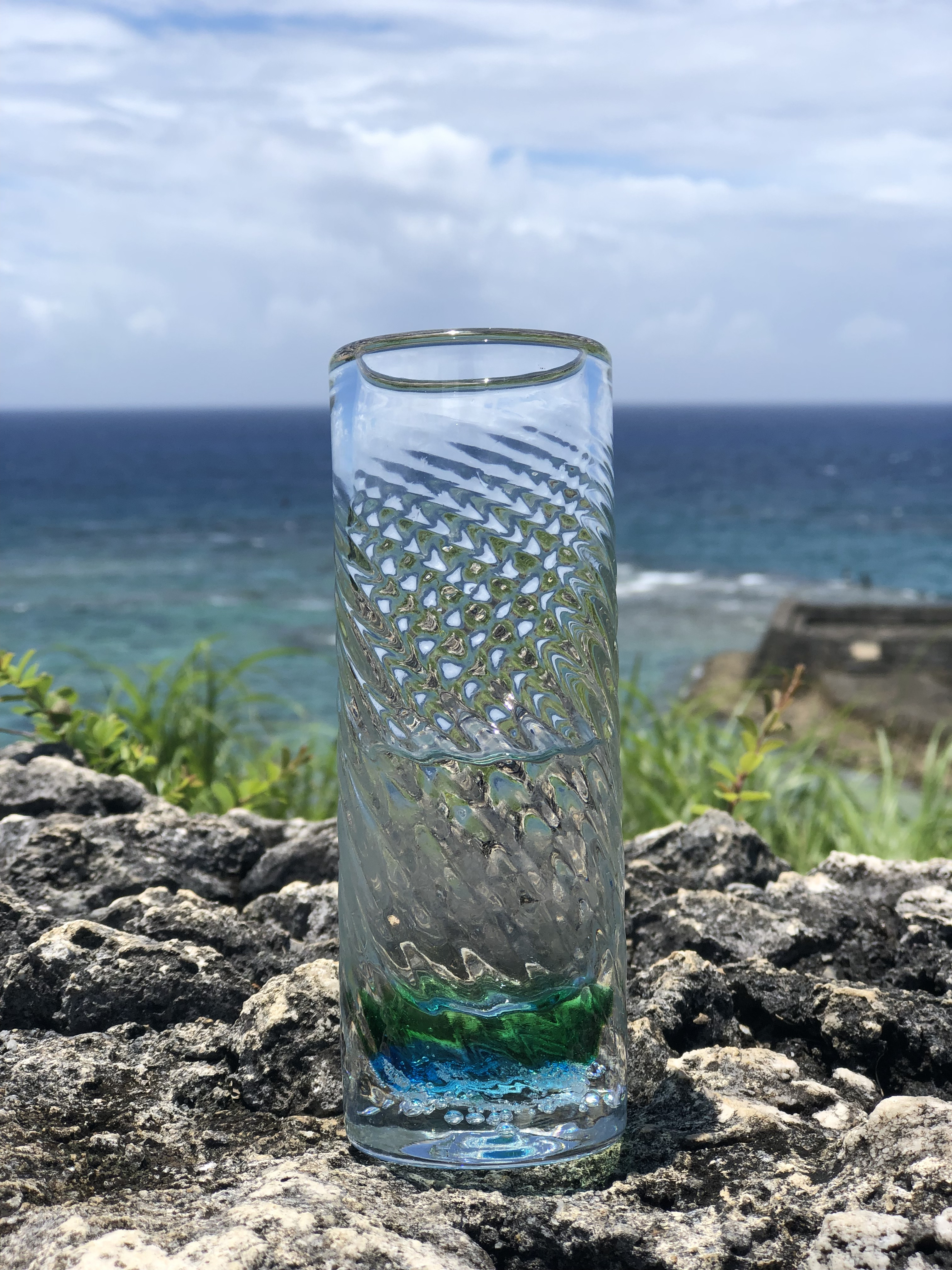 【極美品】琉球ガラス花瓶ワイヤーフラワー