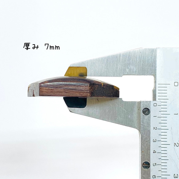 木×真鍮のオリジナルコンビボタン◇三角形 25mm／六角形 32mm 18枚目の画像