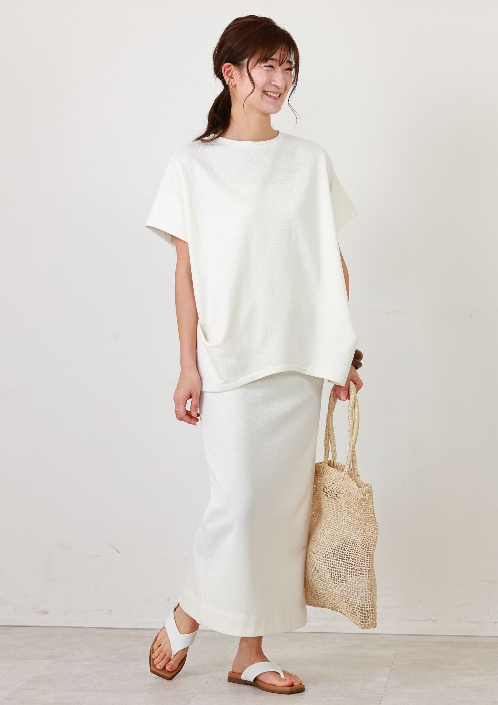 コーディネイトに大活躍するナロースカートはこれ！【裏毛タイトスカート】