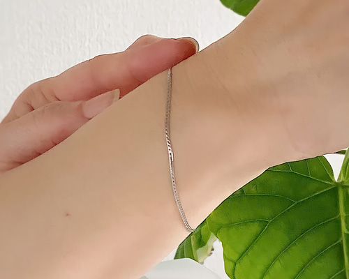 再販5 サージカルステンレス細身スネークチェーンのブレスレット