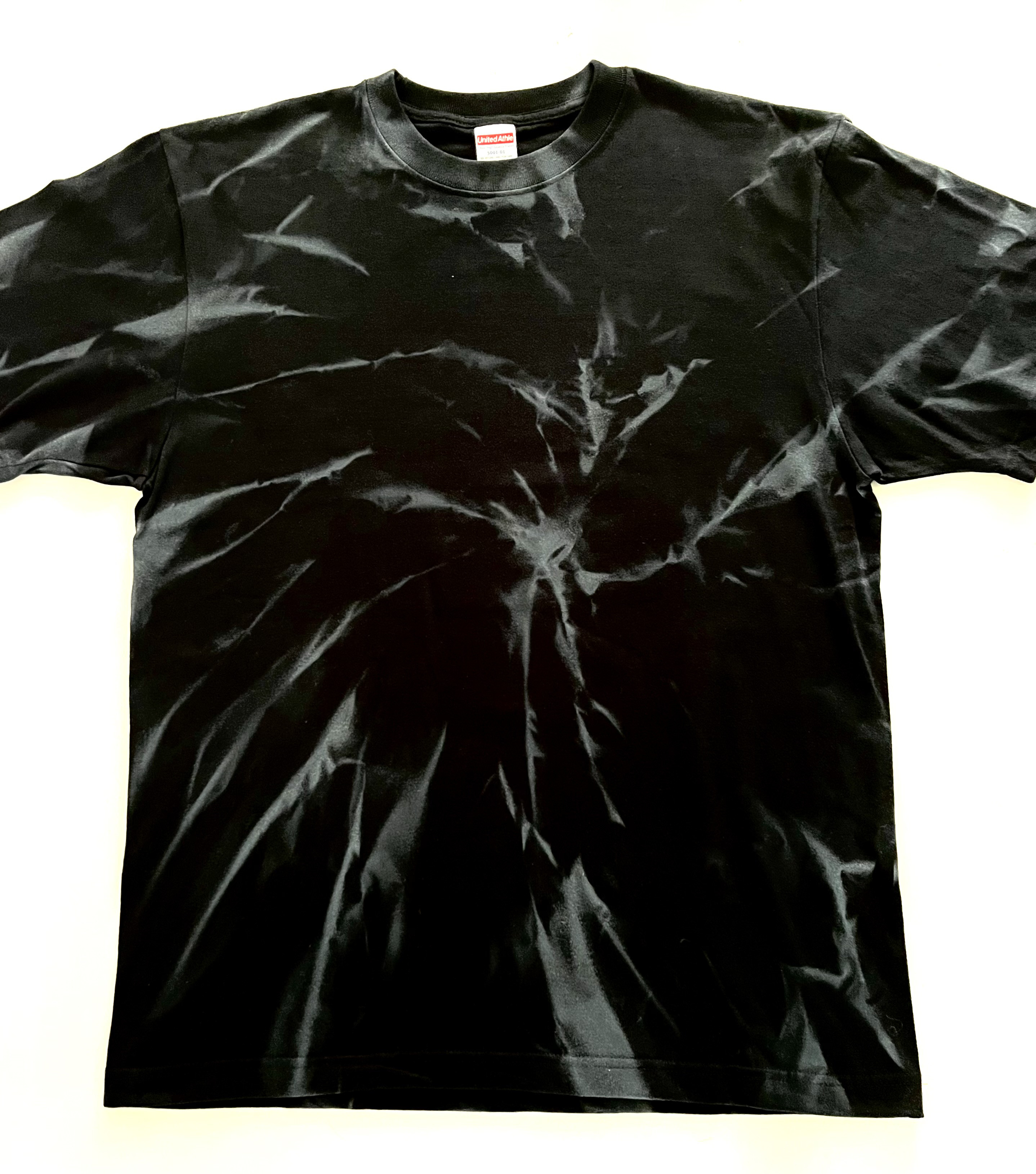 モードなタイダイ染めTシャツ