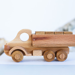wooden toy 〜木のトラック〜　おもちゃ 3枚目の画像