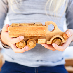 wooden toy 〜木のトラック〜　おもちゃ 2枚目の画像
