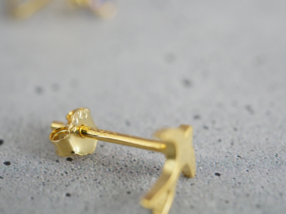 誕生石で選ぶ 私だけのツバメ ピアス・イヤリング  ゴールド 4枚目の画像