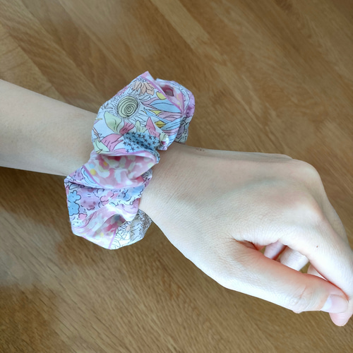 リバティ シュシュ 直径12cm ＊スザンナストライプ＊ ハンドメイド 