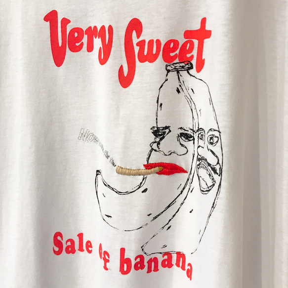『バナナ』オリジナルイラスト レディースワイド 手刺繍Tシャツ 2枚目の画像