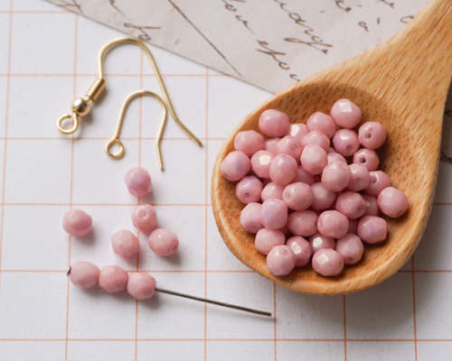 FP4ミリ 50個】ピンク系 ファイヤーポリッシュ 4mm チェコビーズ FP4