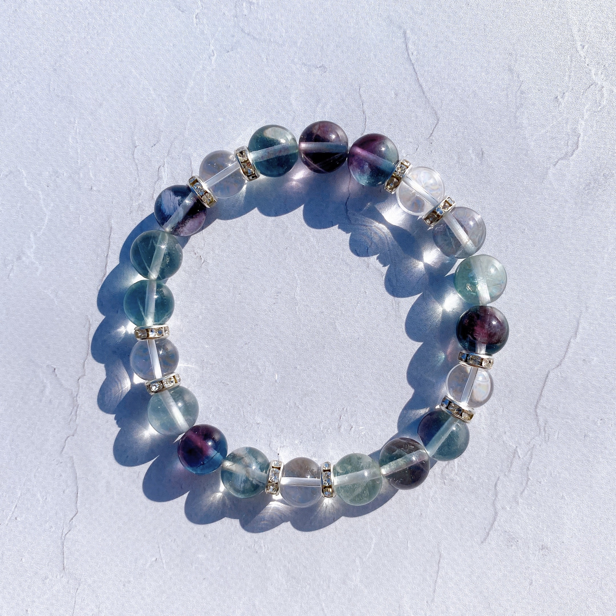 フローライトとクリスタルのブレスレット