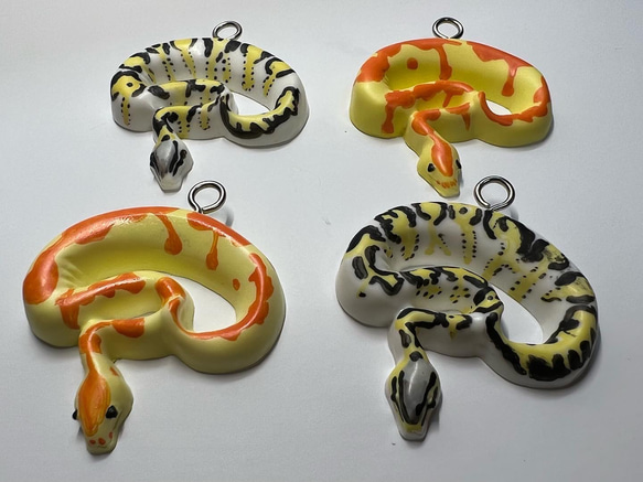 ボールパイソン キーホルダー キーホルダー reptiles kotori 通販