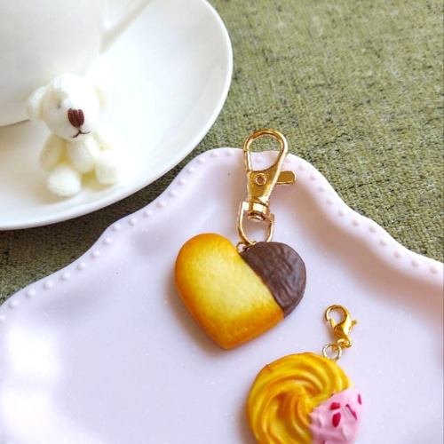 くまさんの名前入れクッキーのキーホルダー♪フェイクスイーツ