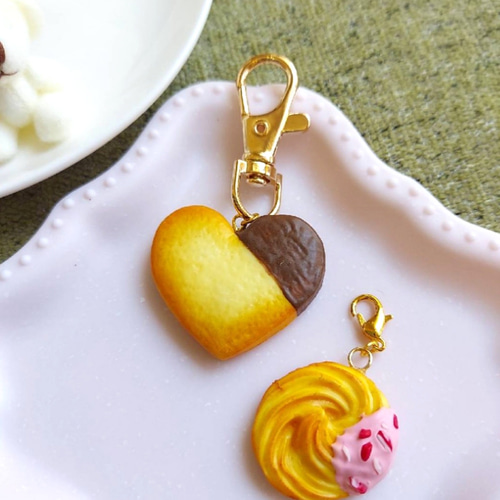 チョコがけハートクッキーのキーホルダー♪フェイクスイーツ