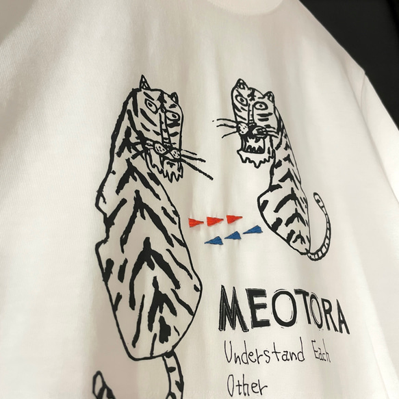 「メオトラ」オリジナルイラスト　手刺繍Tシャツ 2枚目の画像